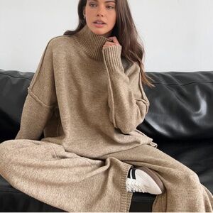 Plain Turtleneck Knit Pants Set in Camel